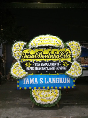 Papan Bunga Duka di Kumeresot